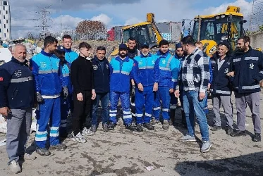 10 Ton Çöpün İçinden 100 Bin TL’lik Umut Çıktı